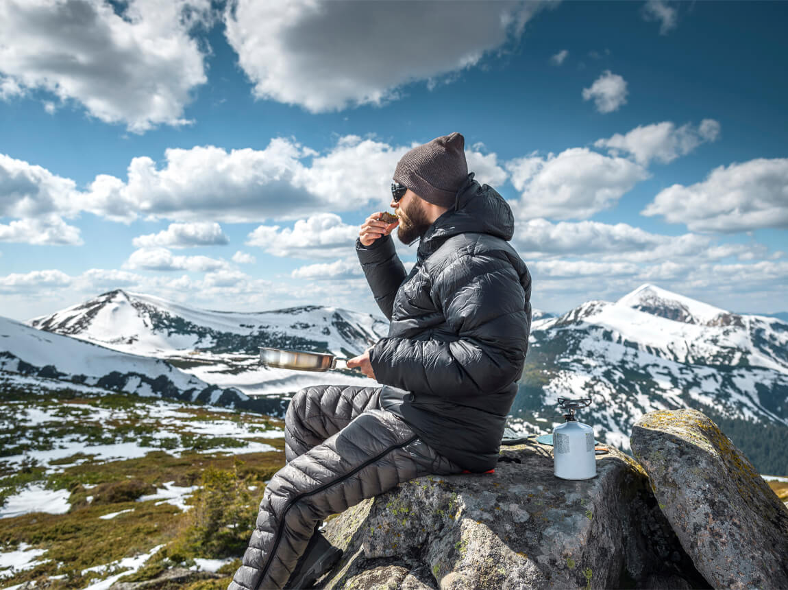 muž, horská turistika - občerstvenie 
