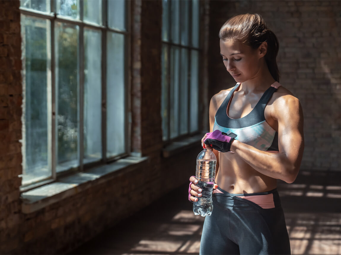 ženy - hydratácia počas treningu 