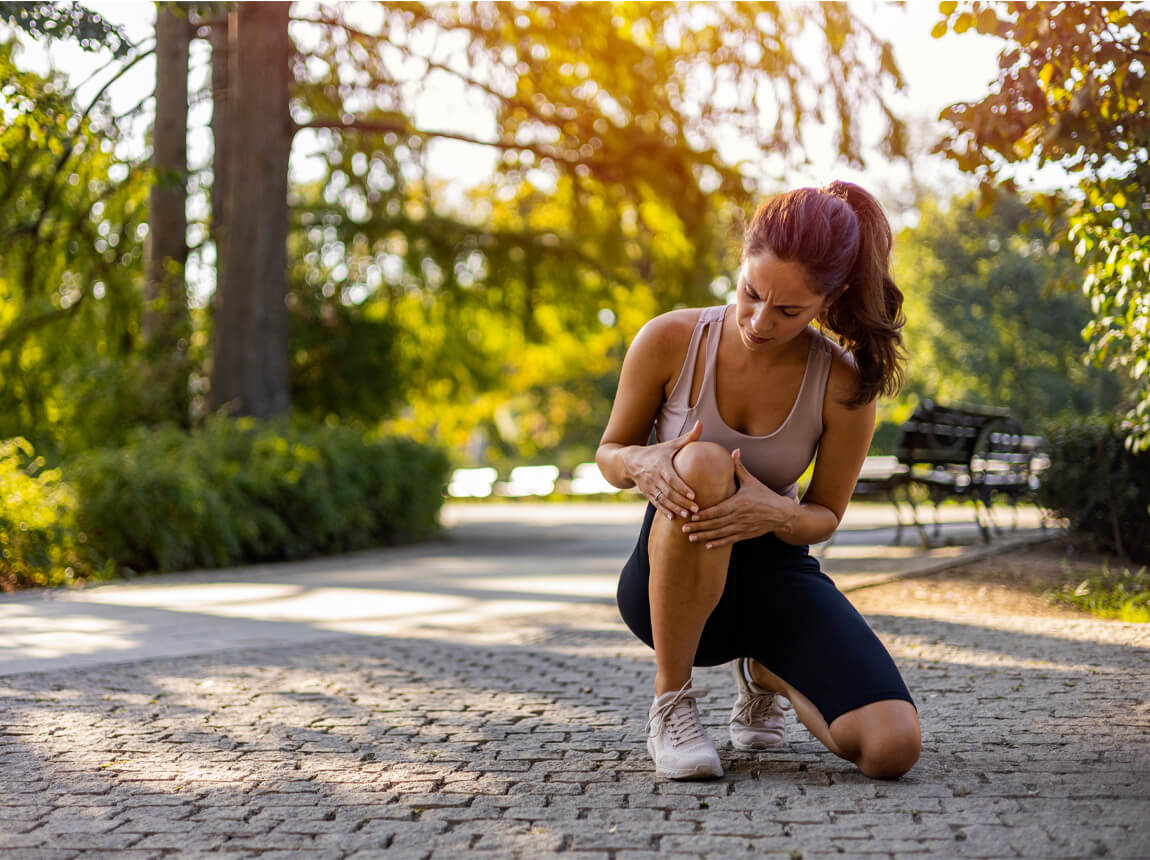 žena - bolesť kolien 