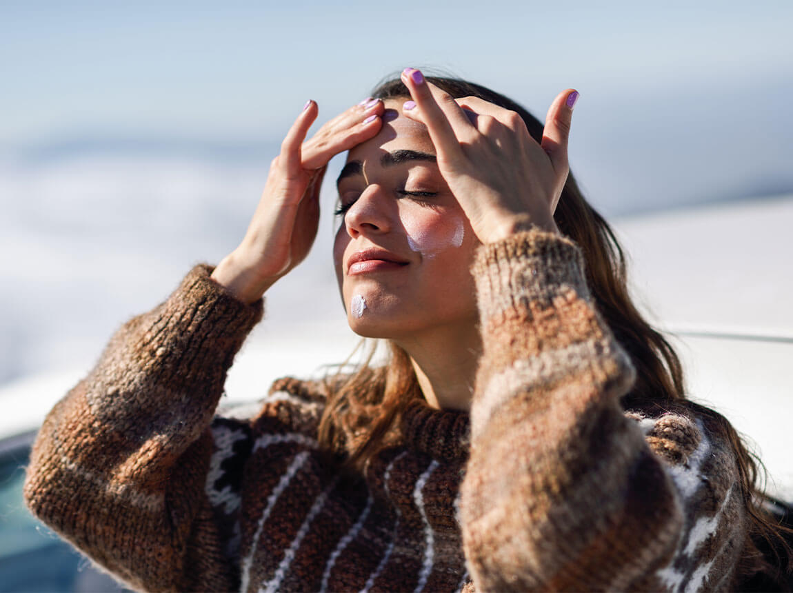 žena - upraven&aacute; pleť v zime