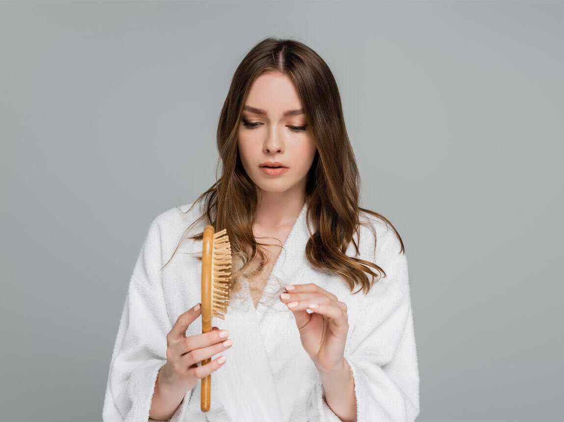 železo, žena - vypadávanie vlasov 