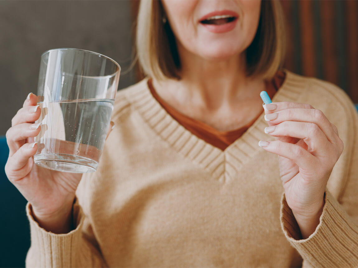 žena 50+, doplnky stravy, kapsule 